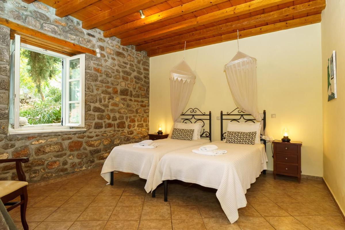 Nereids Guesthouse İdra Dış mekan fotoğraf