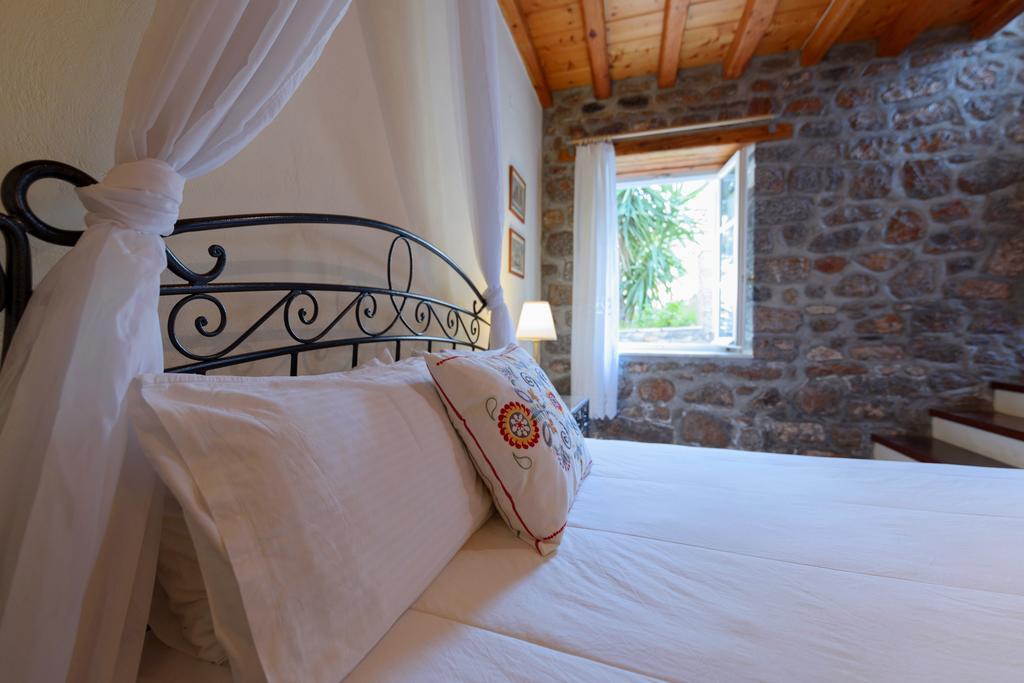 Nereids Guesthouse İdra Dış mekan fotoğraf