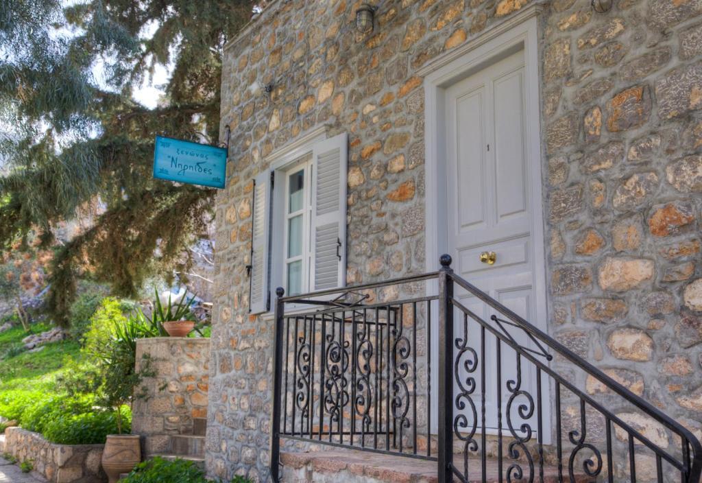 Nereids Guesthouse İdra Dış mekan fotoğraf